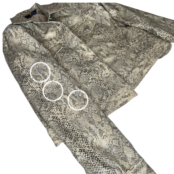 DCC Faux Snakeskin Button Up Cropped Jacket Cream Black Snake Print Medium M - Picture 12 of 15